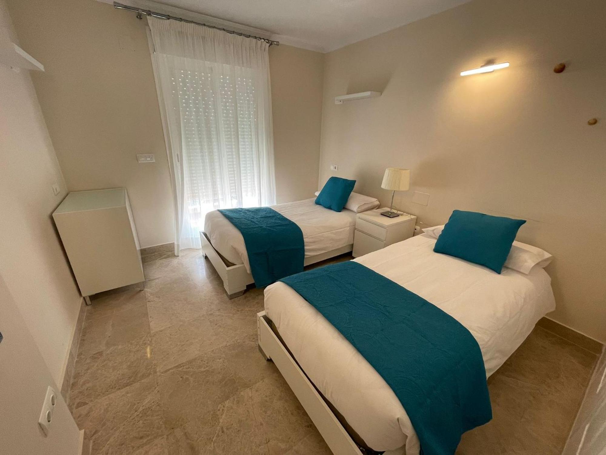 Apartamentos Naranjos Del Sol Marbella Esterno foto