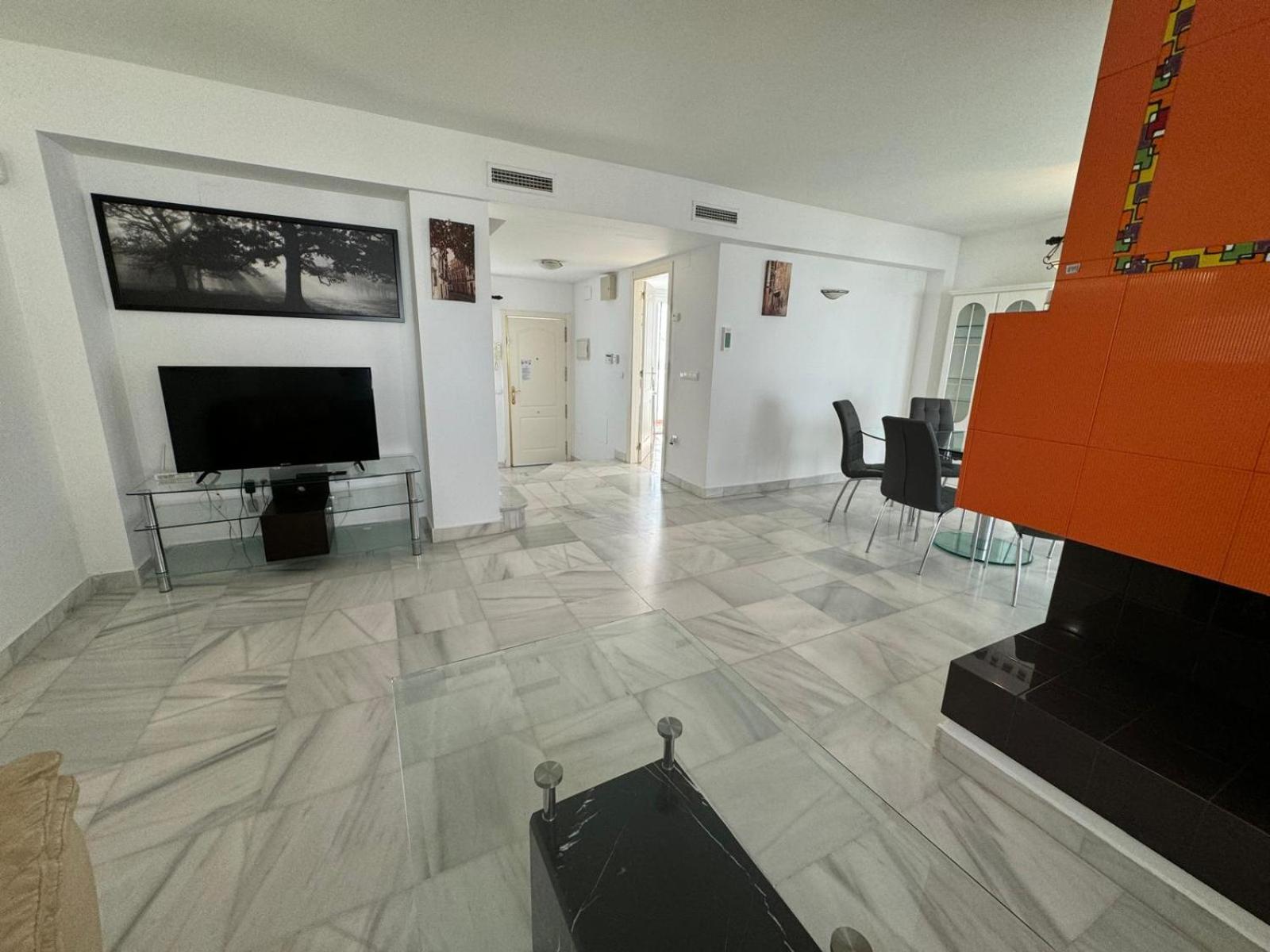 Apartamentos Naranjos Del Sol Marbella Esterno foto