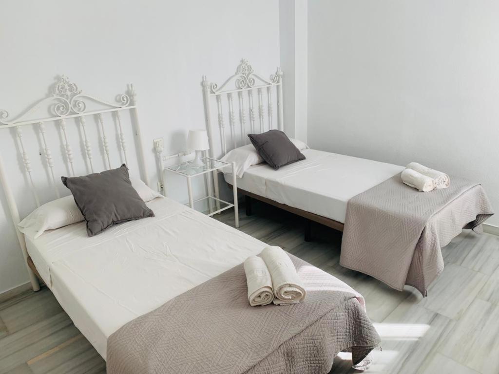 Apartamentos Naranjos Del Sol Marbella Esterno foto