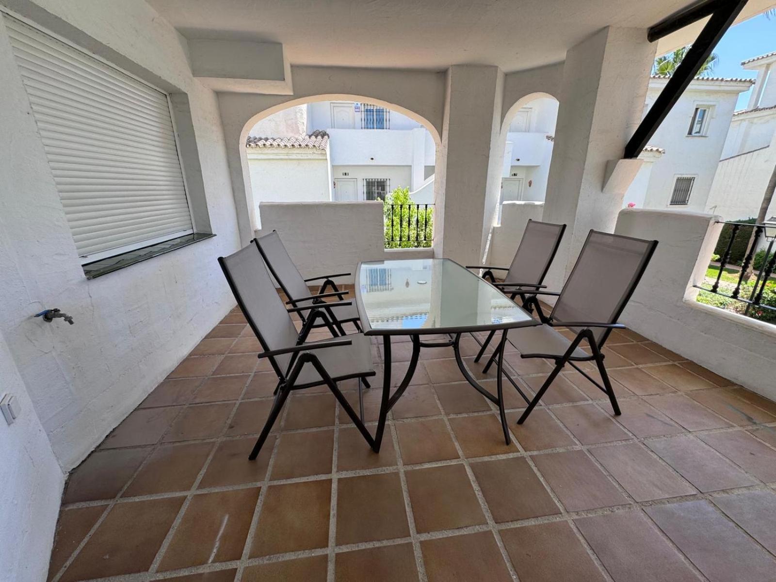 Apartamentos Naranjos Del Sol Marbella Esterno foto
