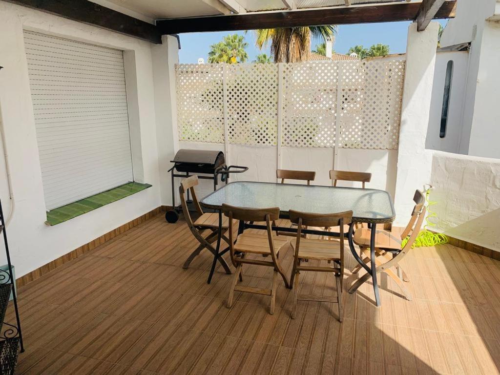Apartamentos Naranjos Del Sol Marbella Esterno foto